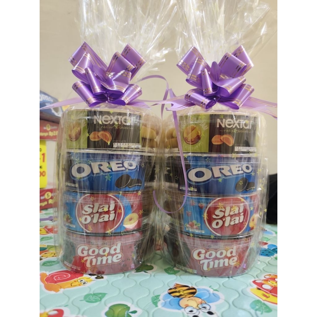 HAMPERS LEBARAN PAKET BISKUIT 4in1
