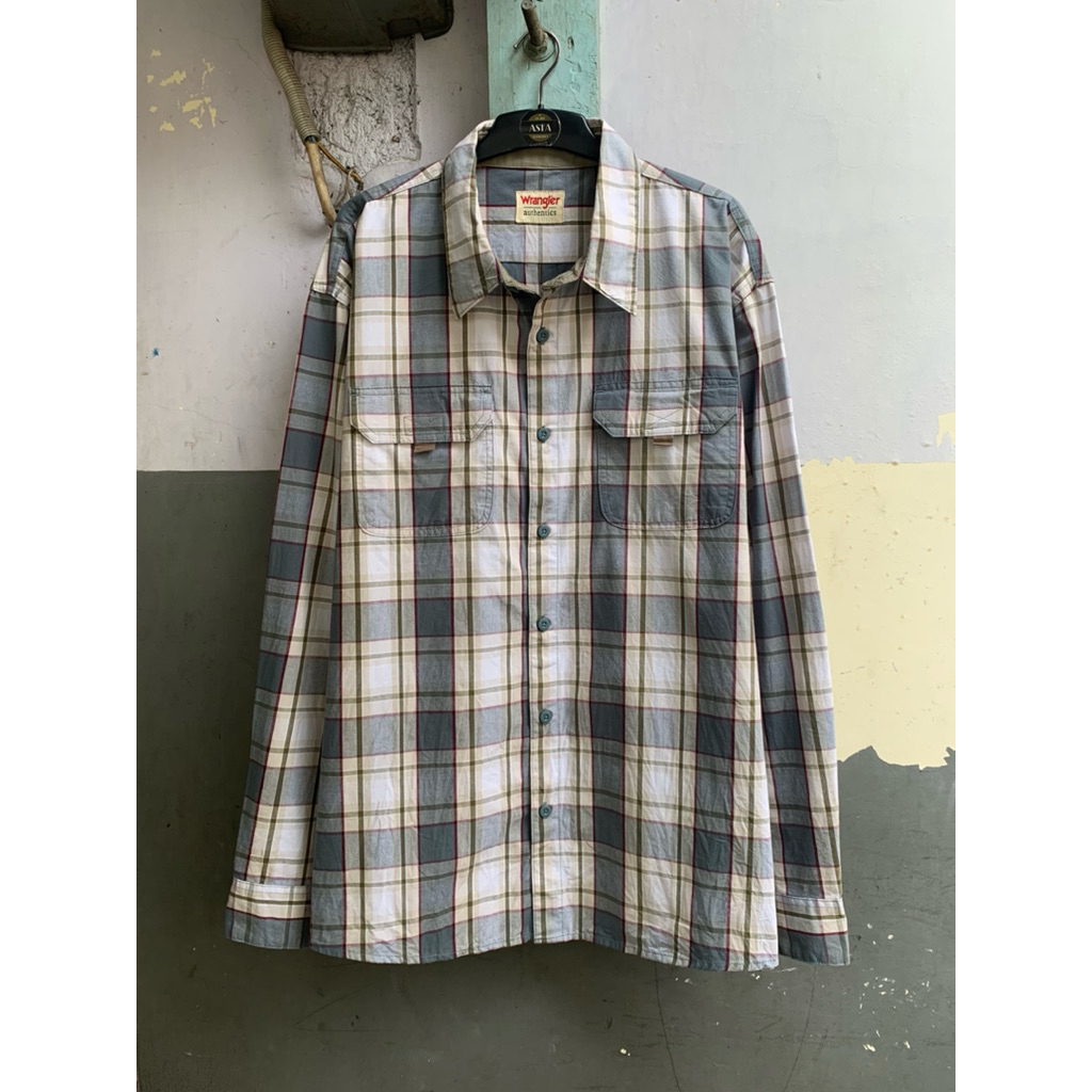 kemeja pria Wrangler lengan panjang preloved