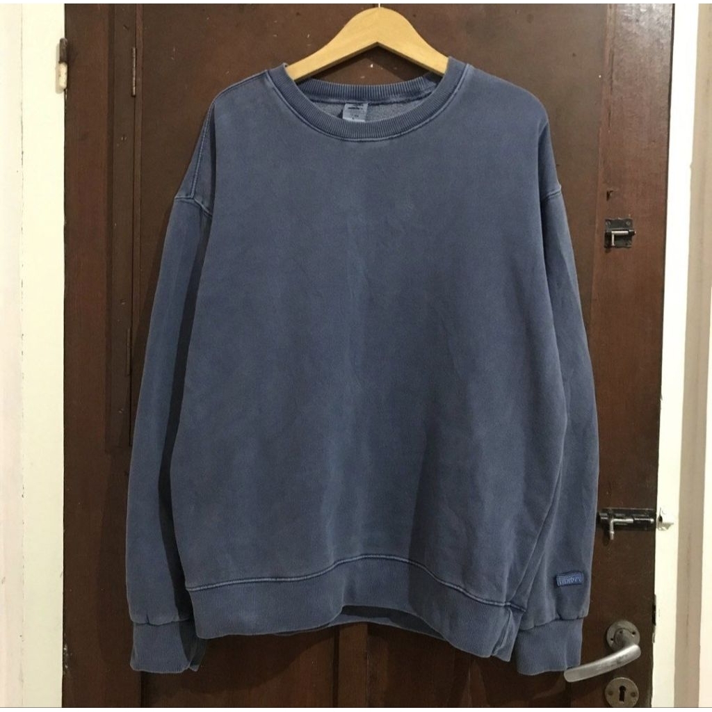 Travel Pigment Wash Blue Crewneck