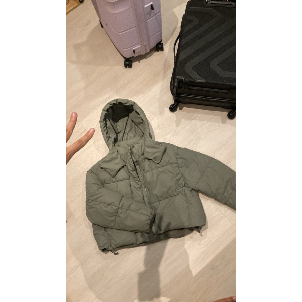 (PRELOVED) ZARA PUFFER JACKET HIJAU
