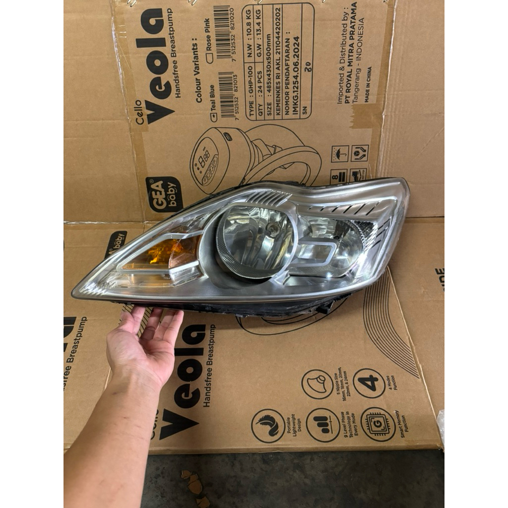 Headlamp lampu depan ford focus original