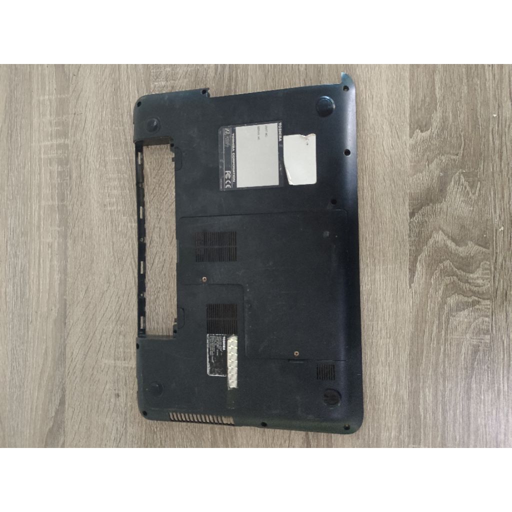 Casing Cassing Case Kesing Bottom laptop Toshiba C800