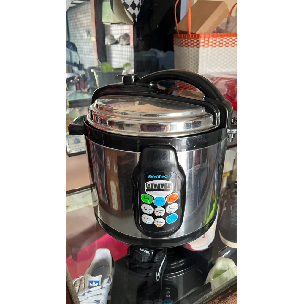 PRESSURE COOKER / RICE COOKER SAYODACHI 2,5–3 LITER