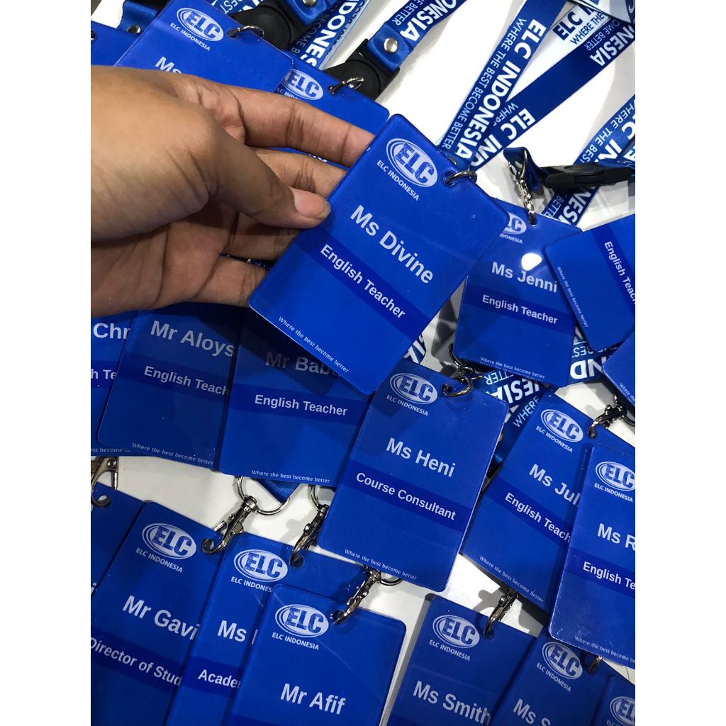 ID card / Name card / ID card akrilik / Tempat akrilik bening / holder card / Tempat kartu ID card /