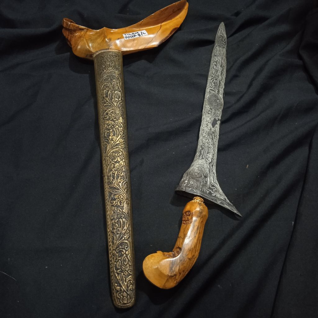 KRS lurus Tilam Upih Pamor Puser Bumi garap Alusan