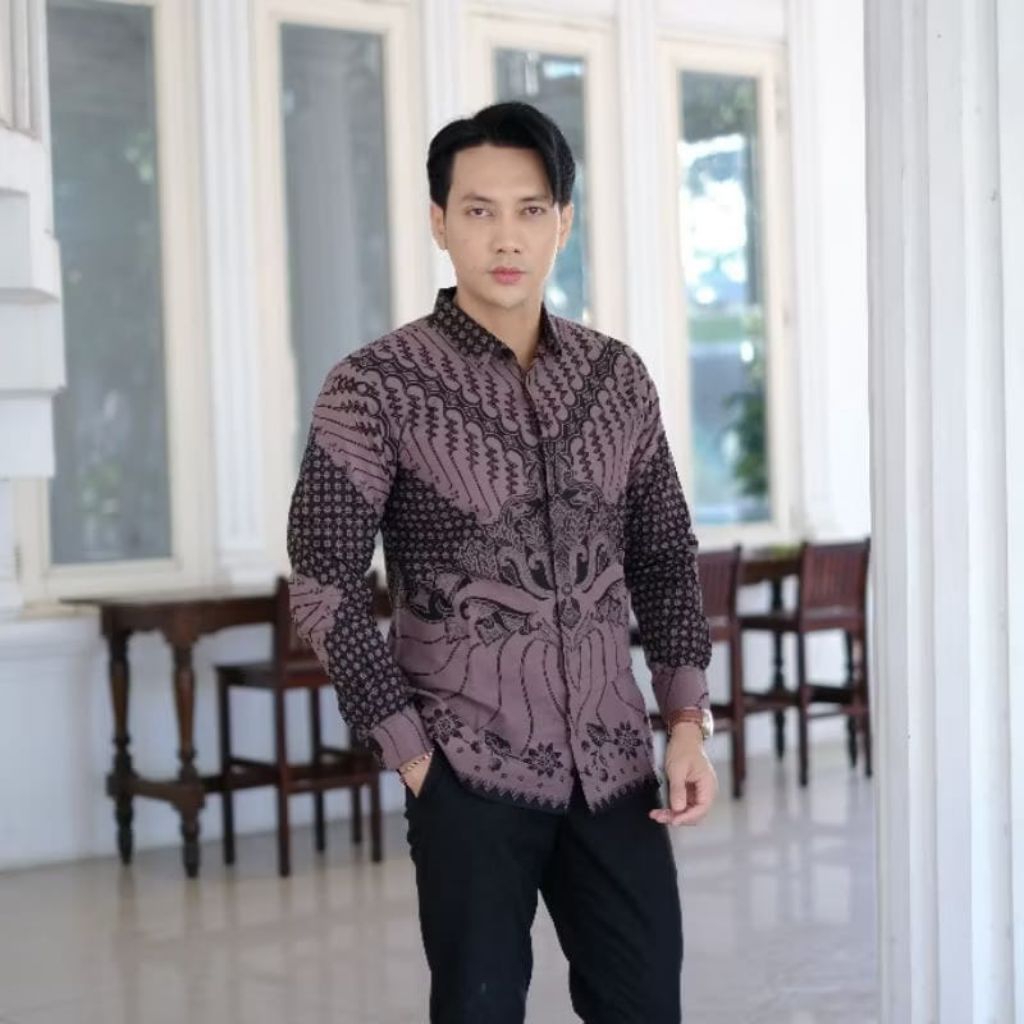 Warna Ungu Taro Kemeja Batik Pria Modern Original Slimfit Lengan Panjang Lapis Furing Motif Adyatama