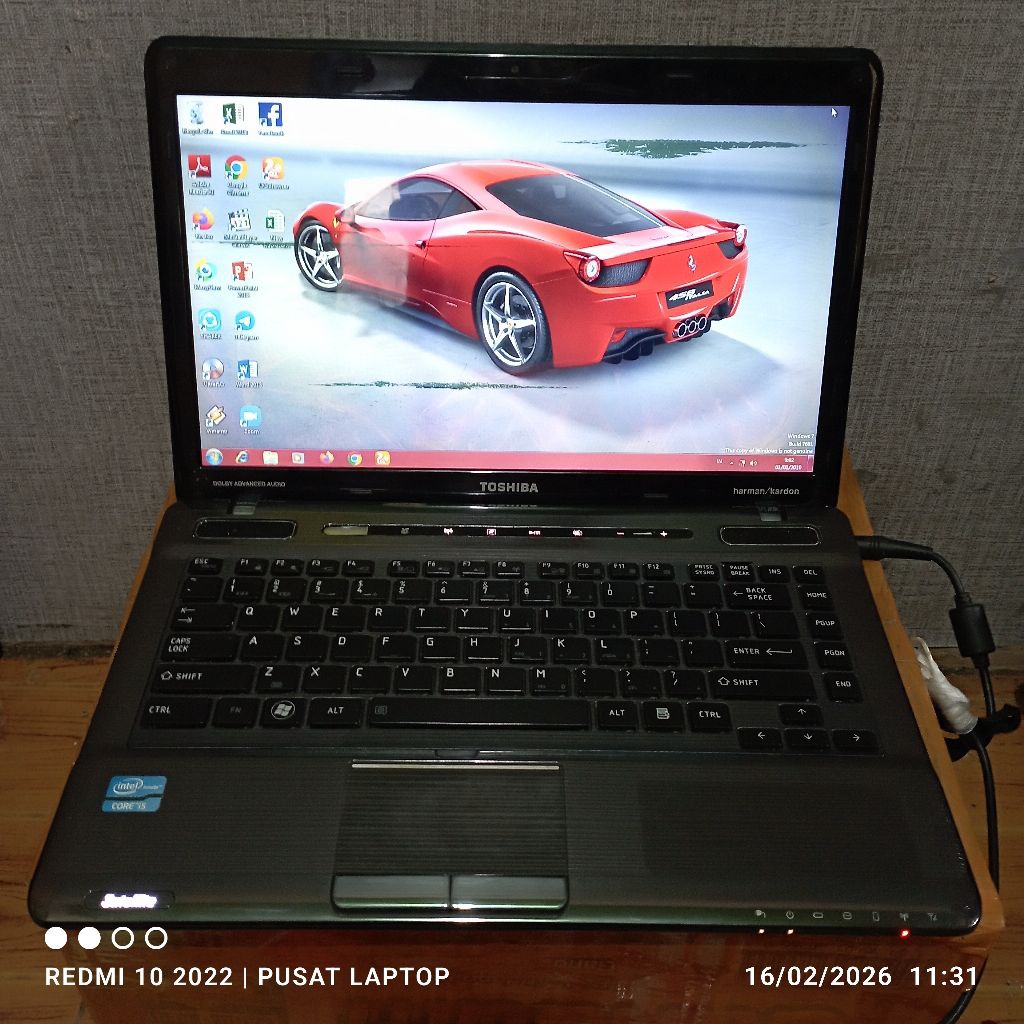 Laptop Toshiba satellite P745 windows 7 Prosesor Intel coreTM i5-2430M Ram2gb DDR3 Hrd500gb Lcd14in 