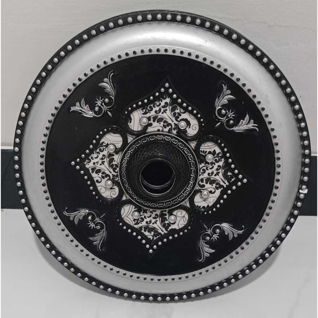Ornamen Fitting Lampu Plafon PVC Hitam uk.30cm
