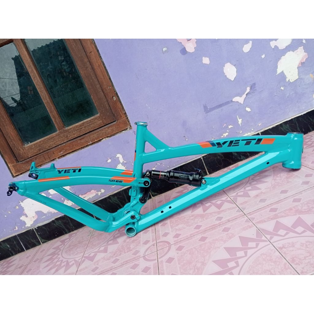 frame yeti sb66 size S
