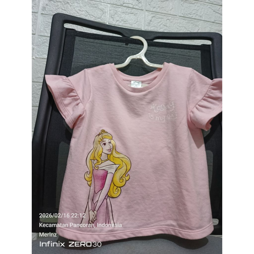 Baju atasan anak perempuan 5 - 6 tahun dari Disney Nevada