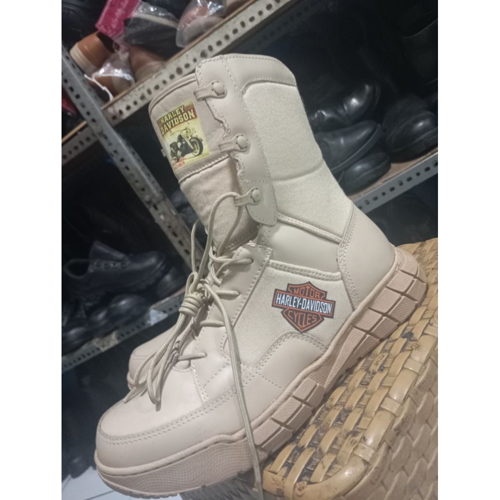 sepatu PDL warna cream