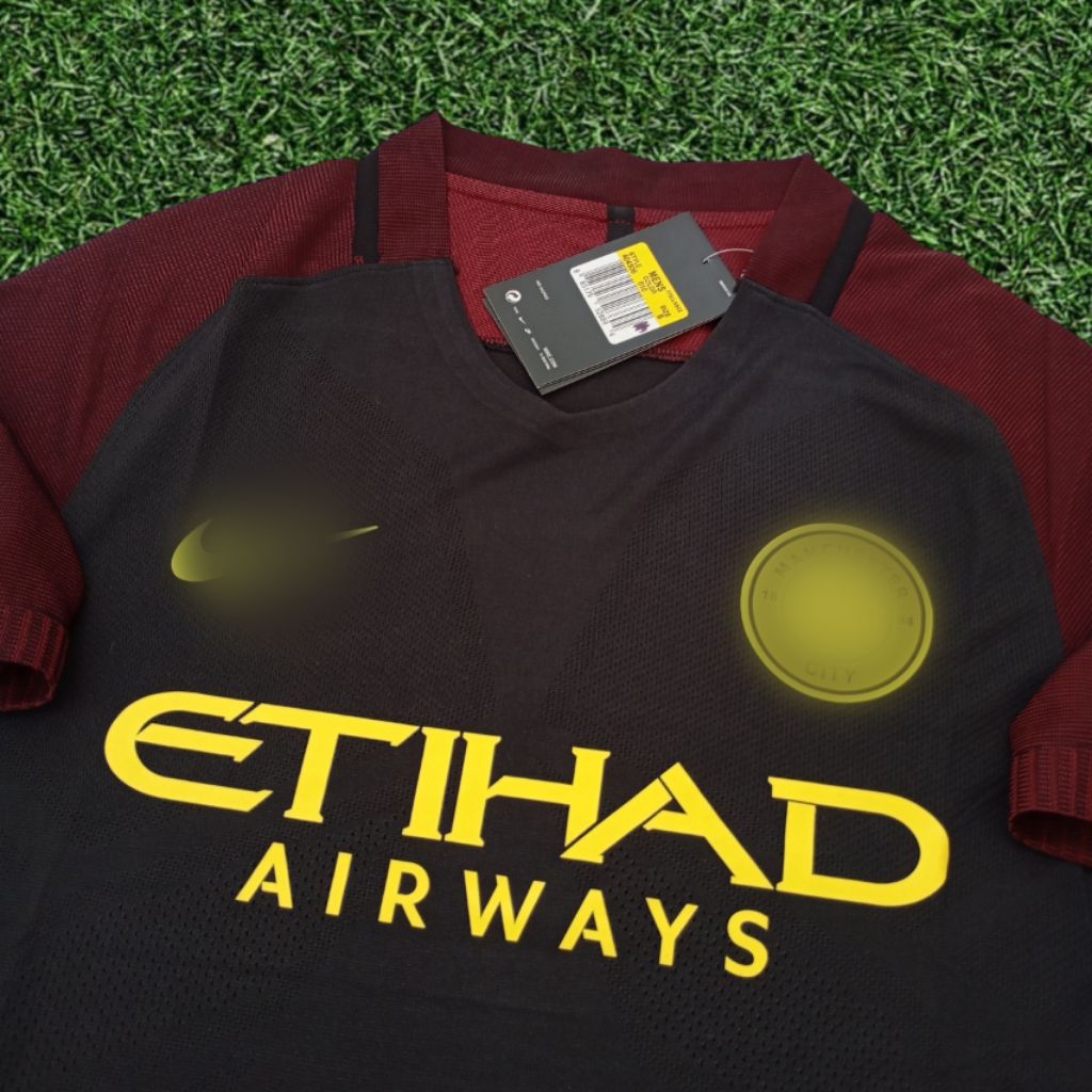 Manchester City Away 2016/17 Player Issue