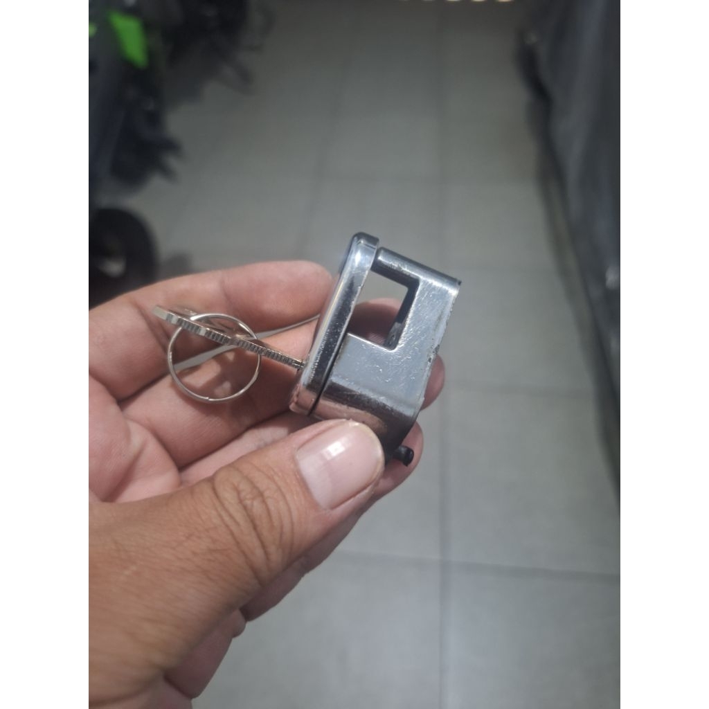 kunci helm ninja r/ss copotan kecuali anak kunci gantian