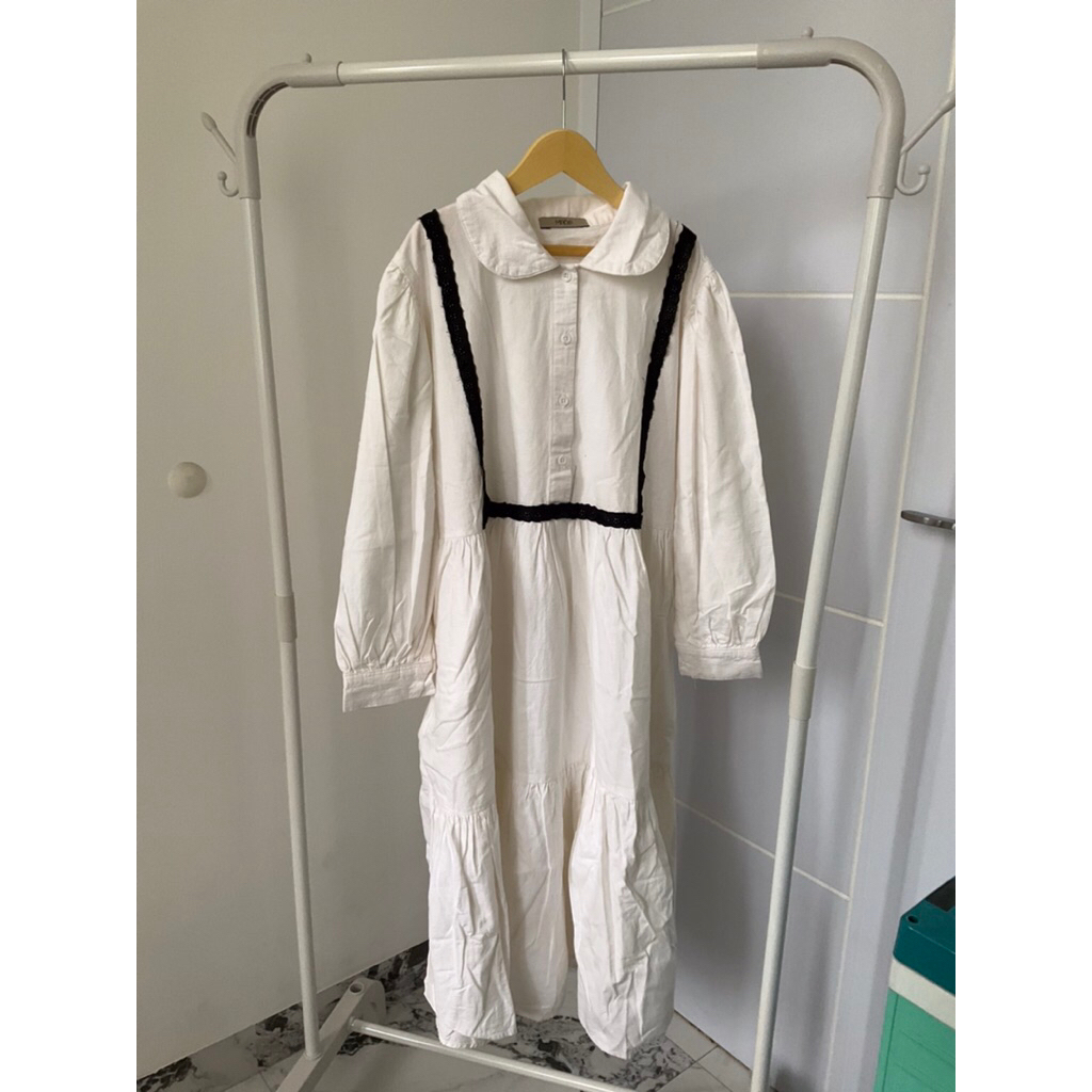 Dress by miroir white premium preloved