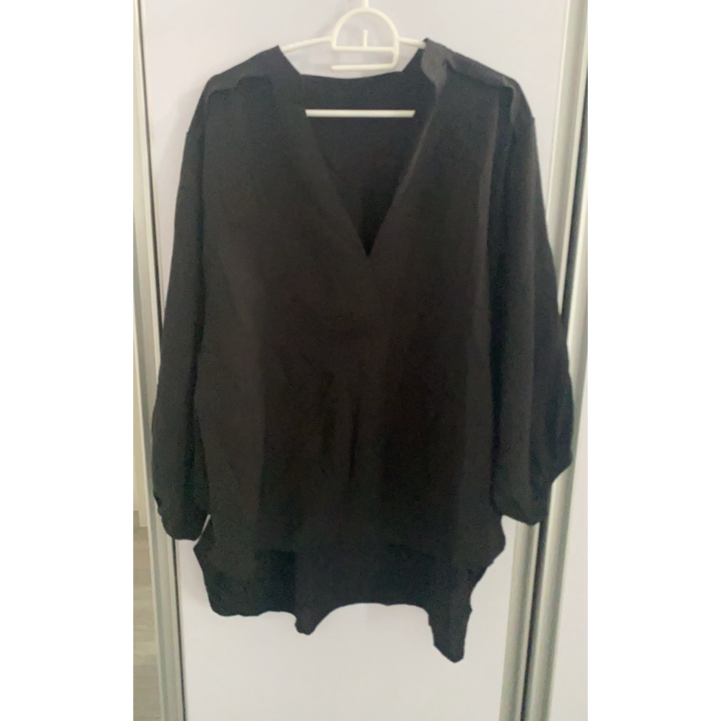 [PRELOVED] V Neck Top | Atasan Wanita V Neck | V Neck Blouse