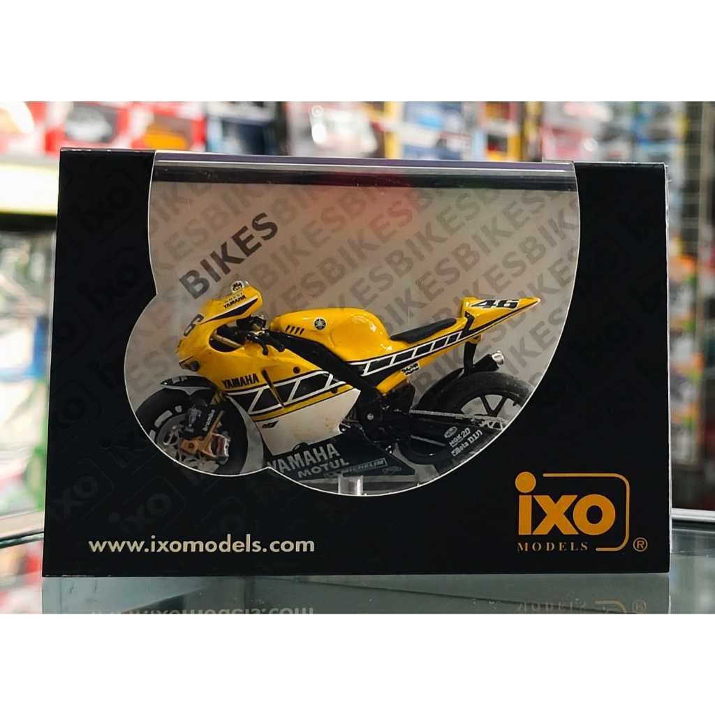 78-09 IXO Model 1:24 RAB114 YAMAHA YZR-M1 V ROSSI (USA) 2005 Diecast Motorcycle Toys