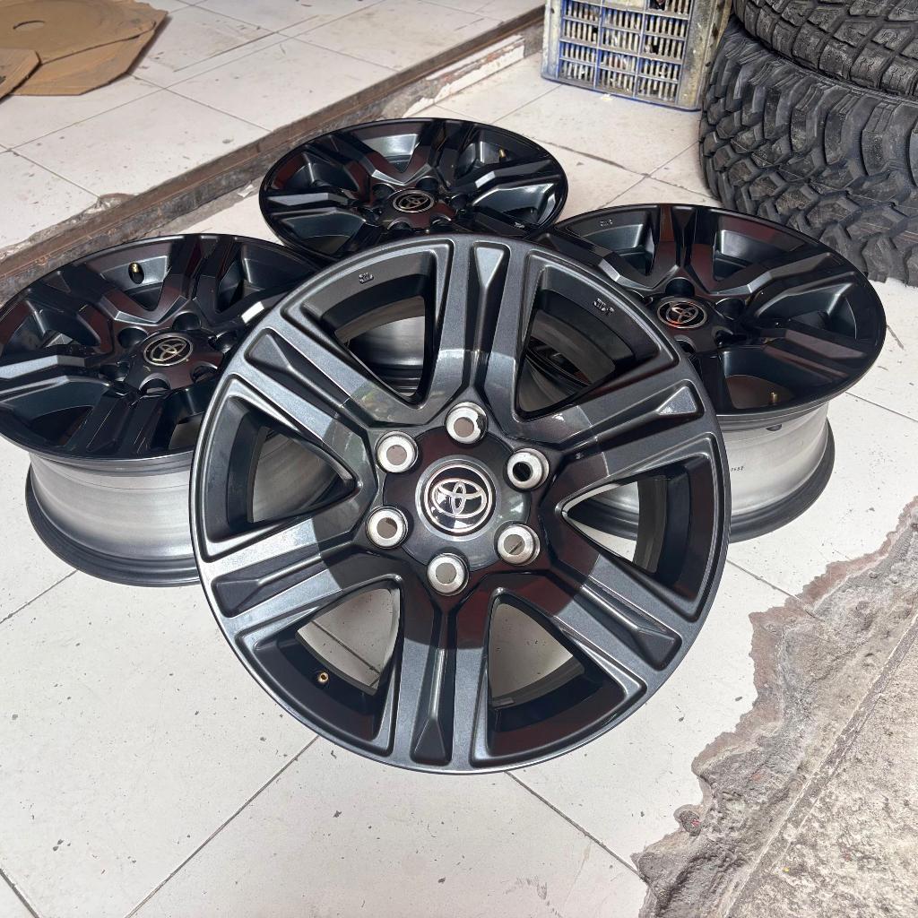 Velg Mobil Standar Hilux Ring 17 ( original copotan )