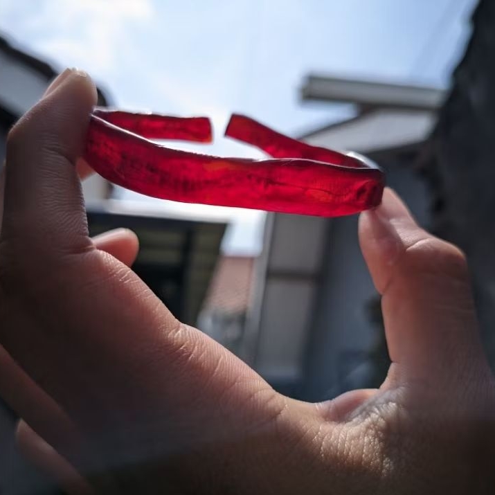 MK Gelang Akar Bahar Merah Tembus Cahaya Model O Original Aslin Berkualitas