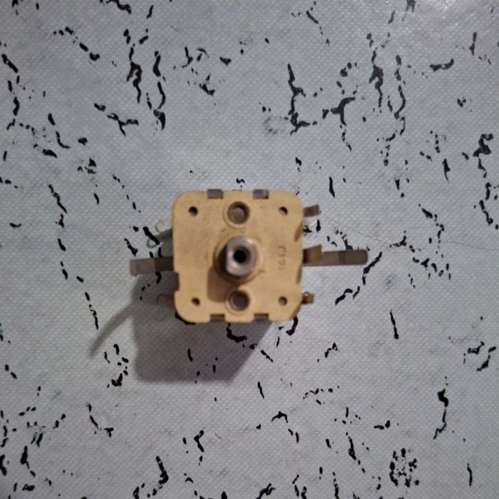 varco radio AM/FM 9pin (1836)