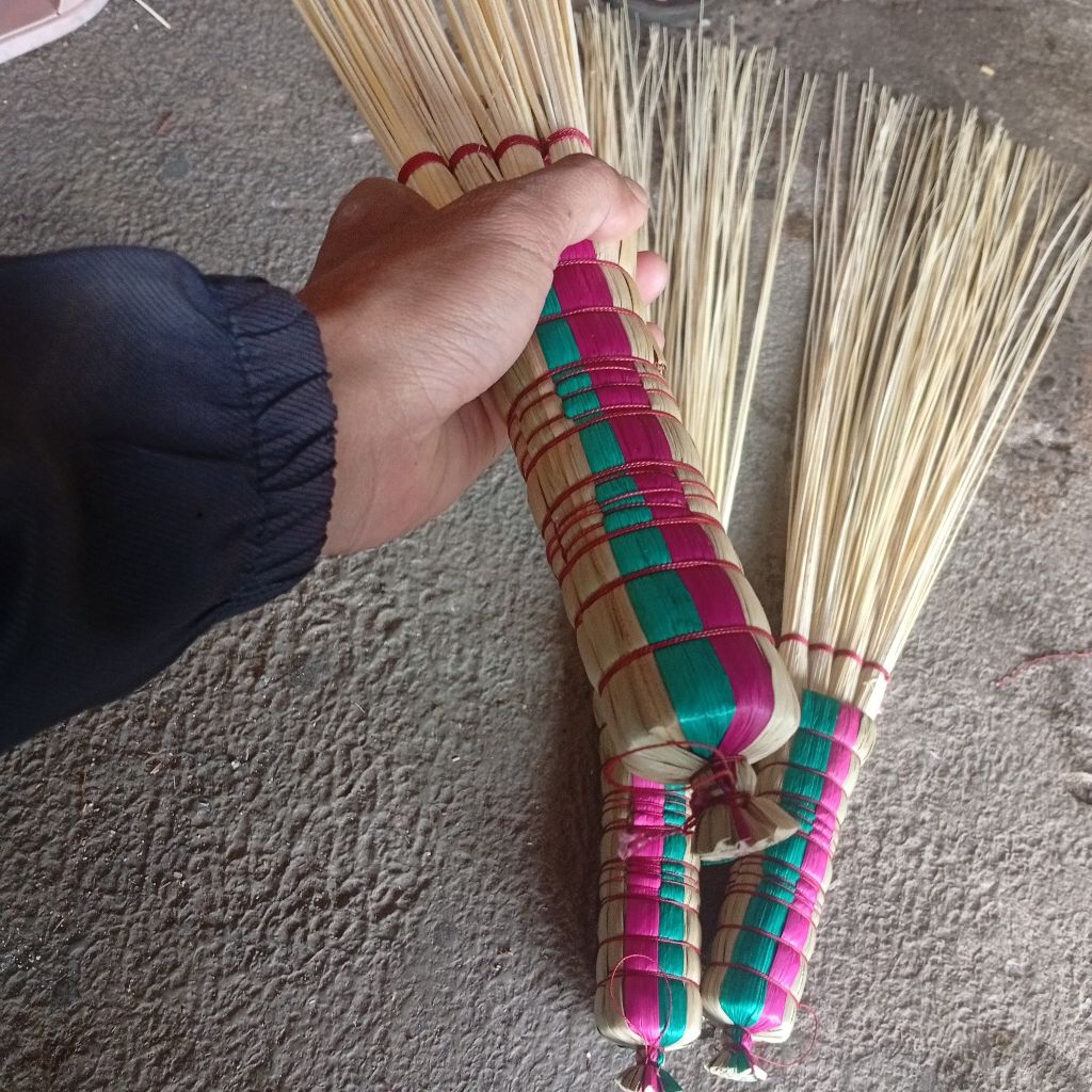 Sapu Lidi Aren Asli Tebal | Sapu Halaman Kuat Awet Gagang PanjangSapu Lidi Premium Tebal Panjang – C