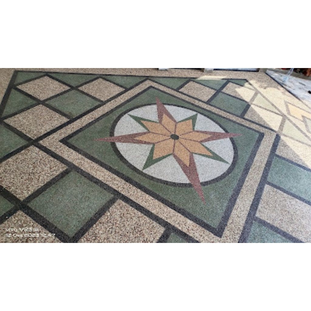 Motif Lantai Garasi Batu Sikat