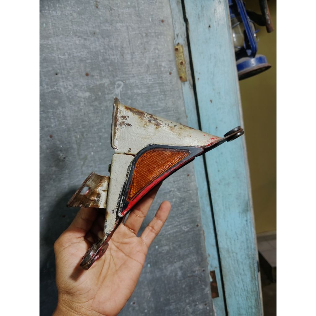 Pangkon lampu suzuki fr70 fr 80 original copotan