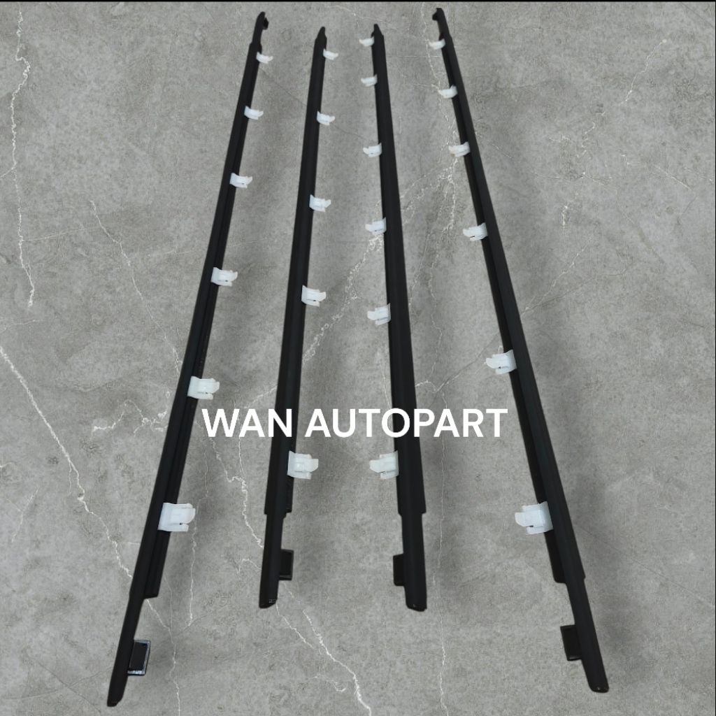 KARET KACA PINTU PELIPIT LUAR MOBIL AVANZA VVT-I ORIGINAL