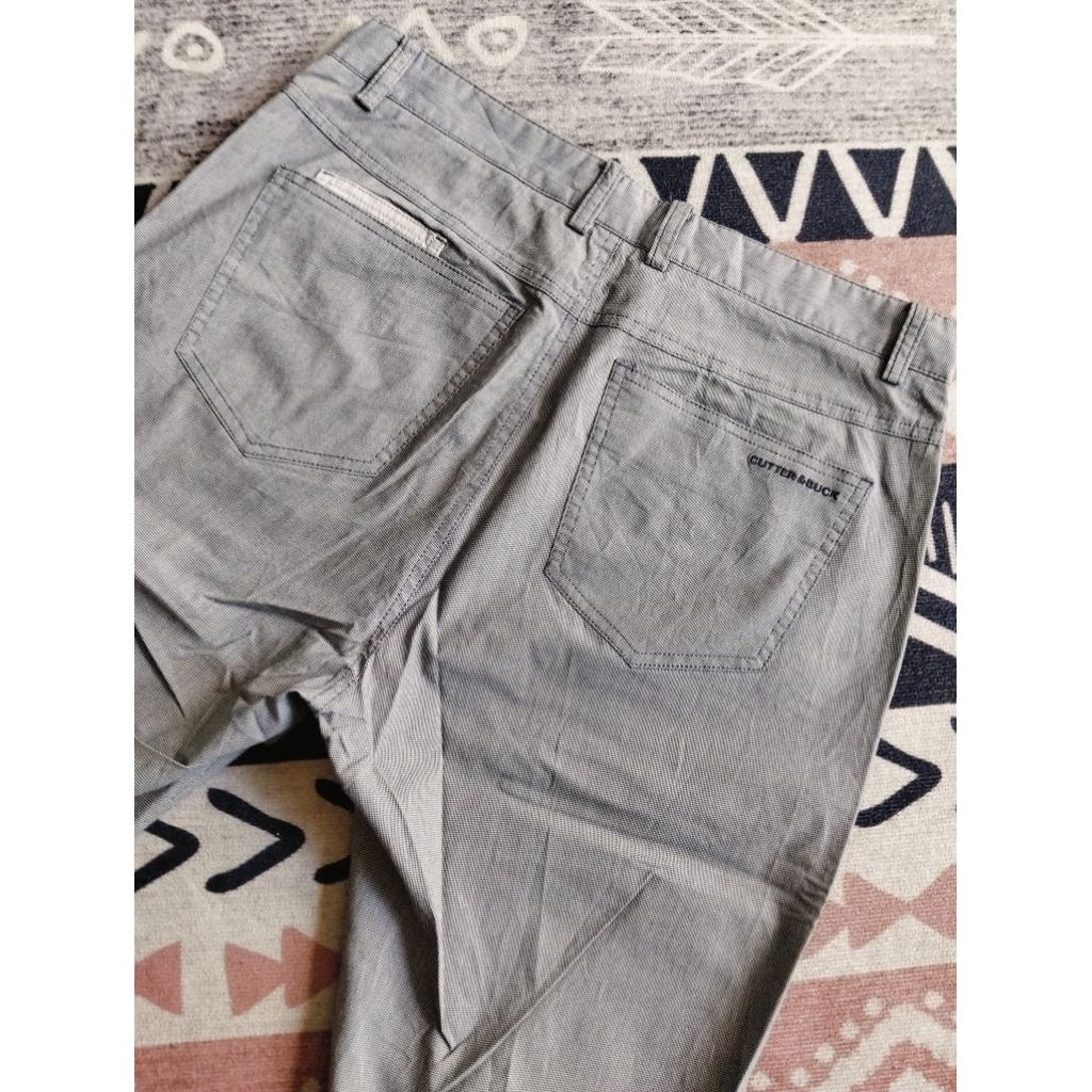 Cutter & Buck celana grey pria
