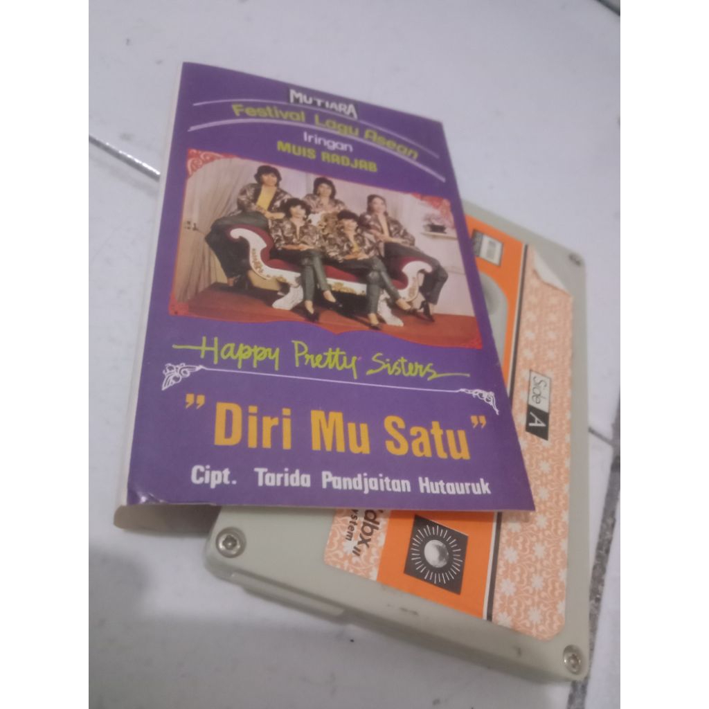 Kaset Pita Happy Pretty Sisters
