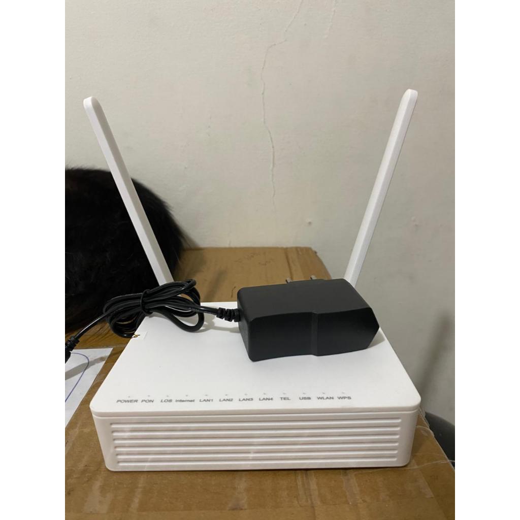 XPON ONT F609 V9 - Modem + Adaptor