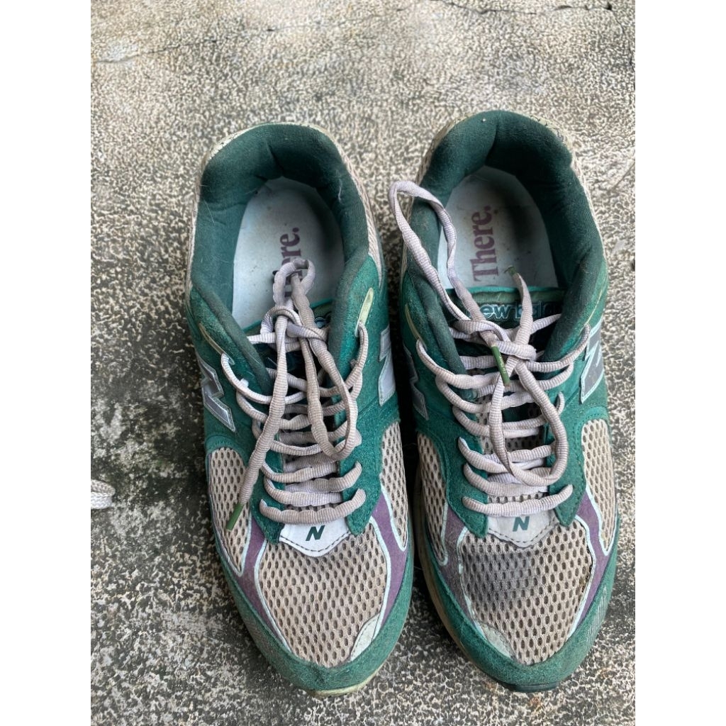 Sepatu NewBalance 2002R