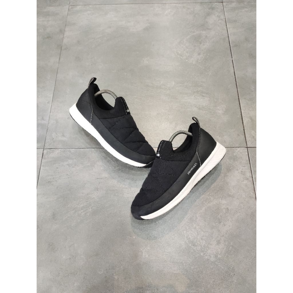 The North Face Slip On Classic. Size 42 insol 27