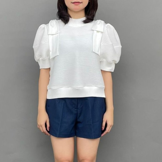 Magnolia Collection Atasan Wanita Blouse Plisket Pundak Pita Putih