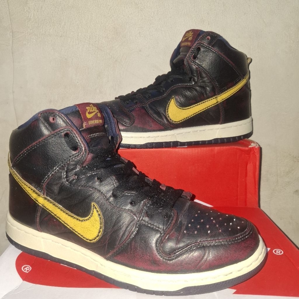 NBA X Nike SB Dunk High Pro Cleveland Cavaliers