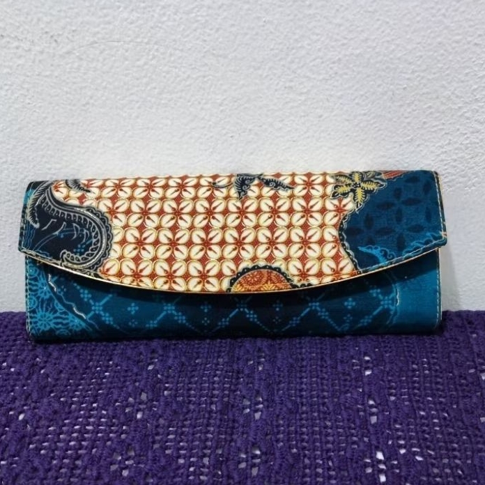 Tas/Clutch Pesta batik biru cream