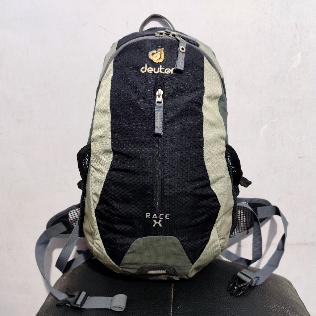 Deuter Race X Daypack / Ransel Riding Deuter