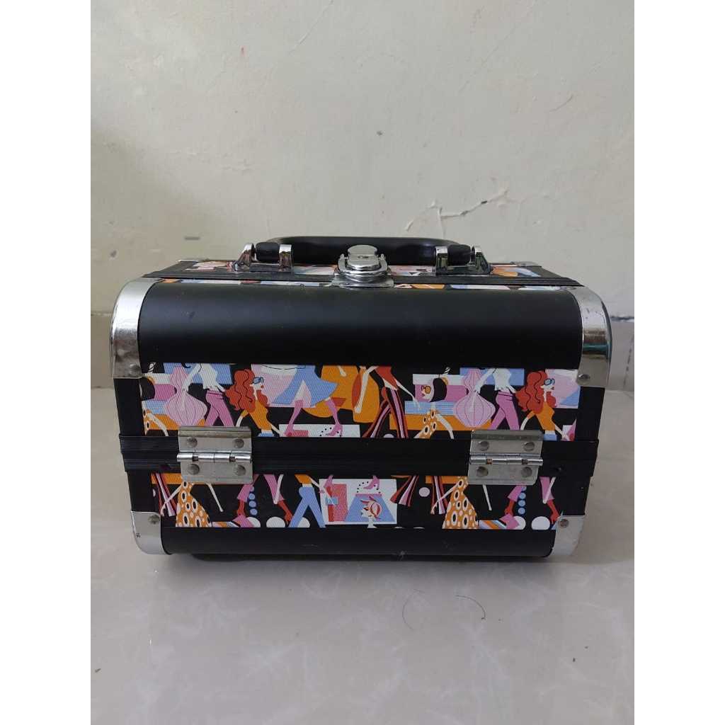 PRELOVED BOX MAKE UP/KOTAK MAKE UP/TAS MAKEUP/ BEAUTY CASE/ KOTAK KOSMETIK