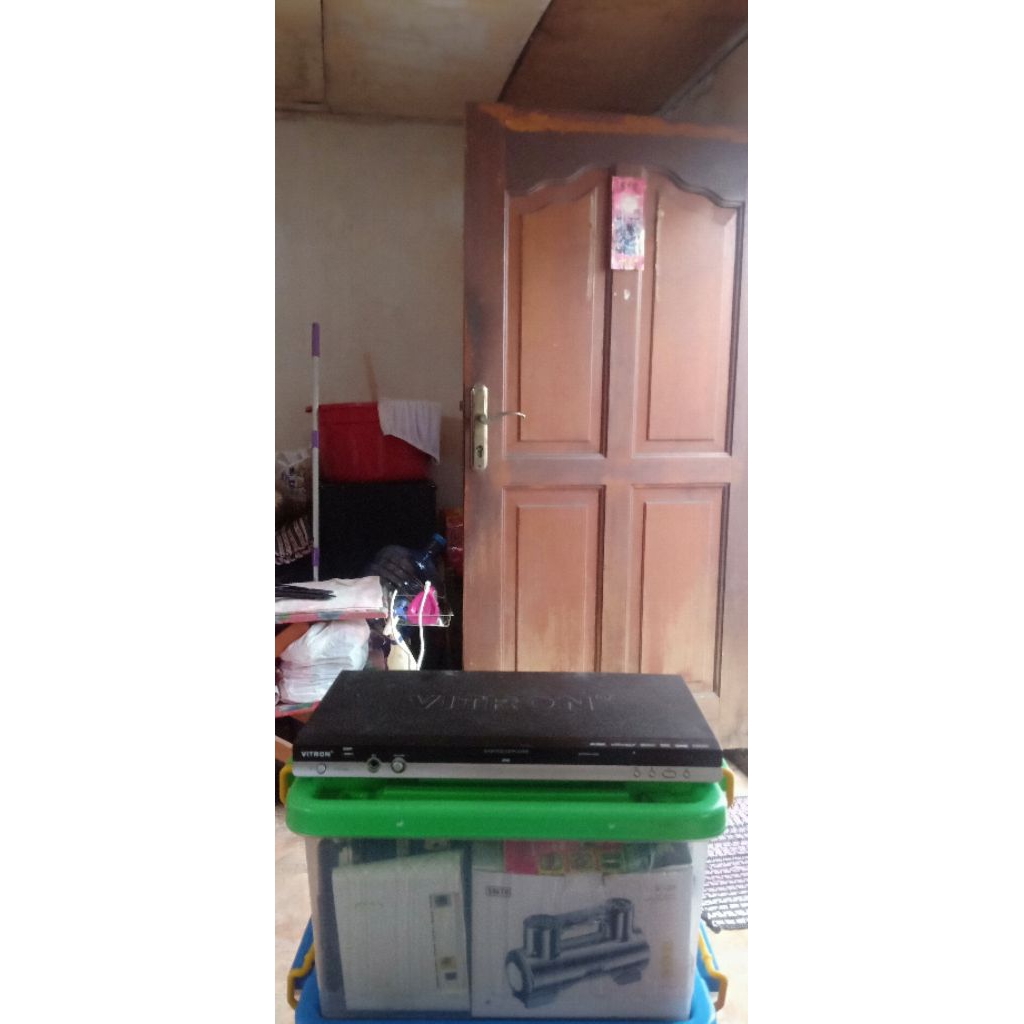 DVD VCD CD player vitron dsvd-685 mic normal USB normal