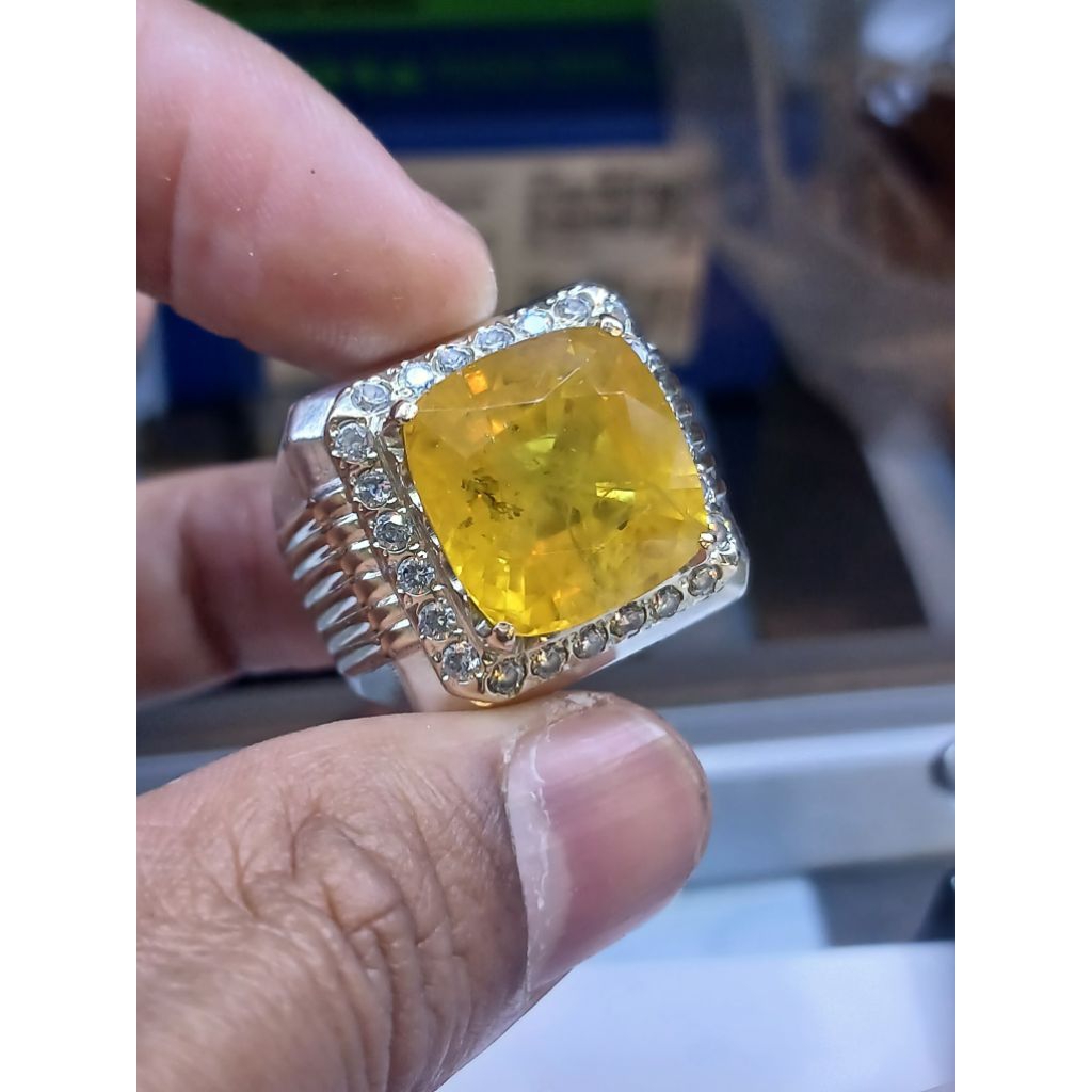 cincin  yellow safir cutting mewah