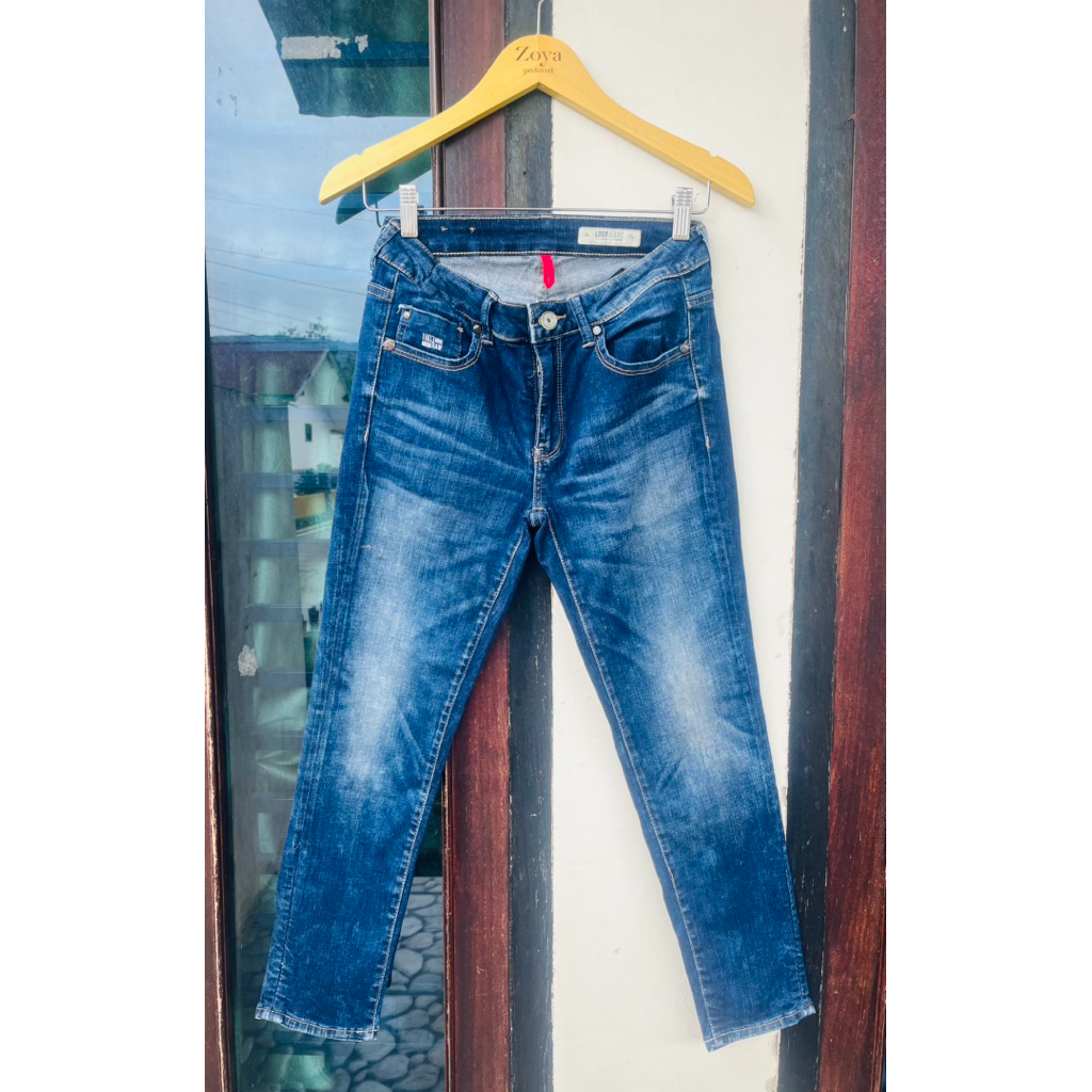 preloved levis Brand logo jeans original no 27