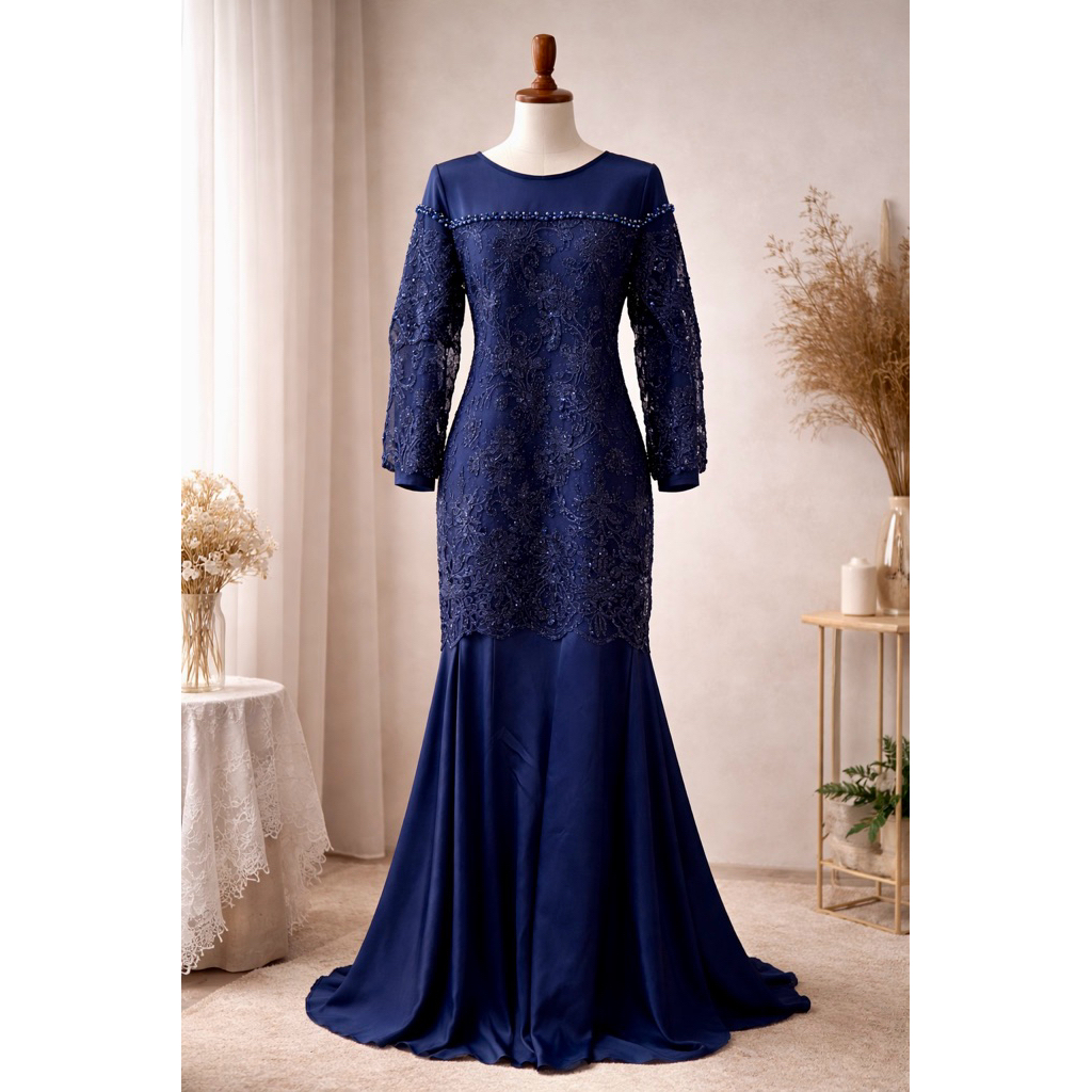PrelovedGaunPestaMermaidBrokatNavyLenganPanjang
