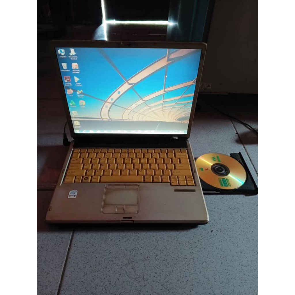 Laptop Fujitsu S7110