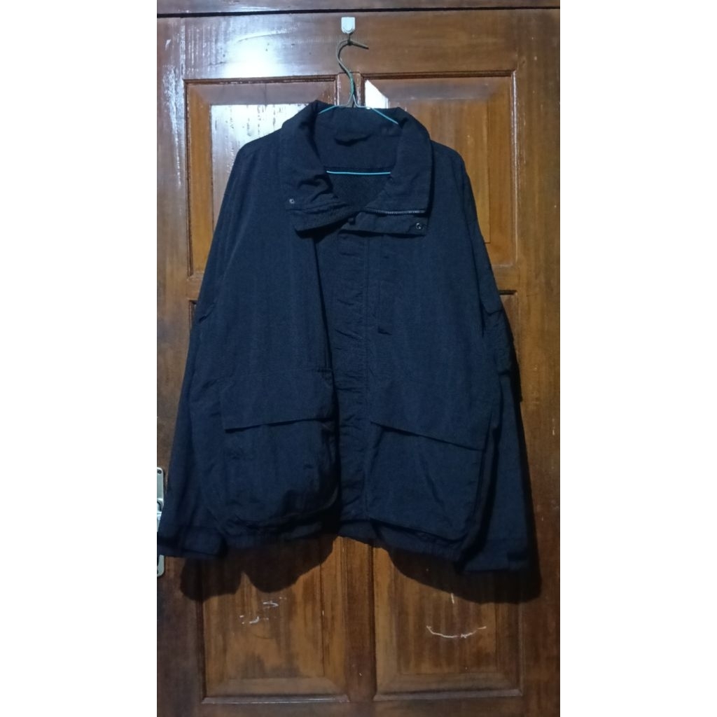 GU (Global Uniqlo) bomber Jacket, 09 Black