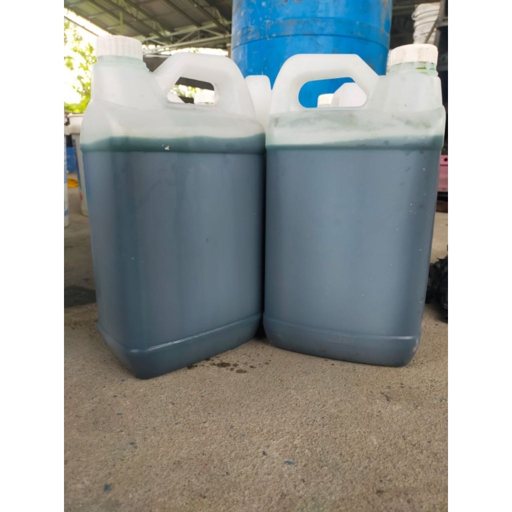 obat rumput kemasan 5LITER sangat ampuh basmi rumput liar.praktis siap pakai. tanpa perlu campuran l