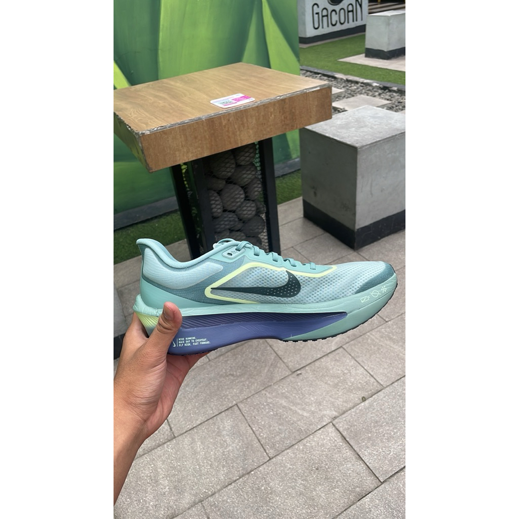 RUNNING SHOES NIKE ZOOMFLY 6 CANON GREEN MEN SZ 45 ORIGINALeN