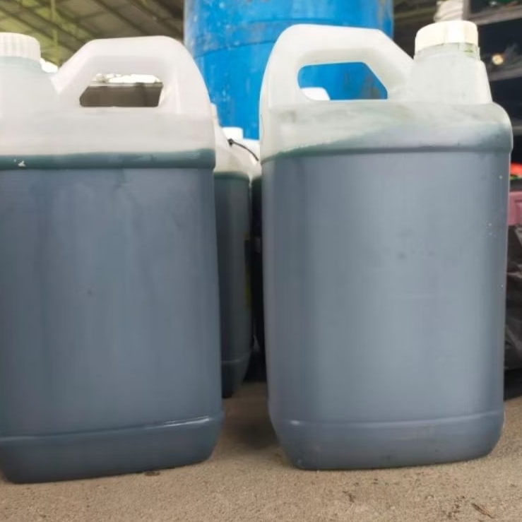 obat rumput kemasan 5LITER sangat ampuh basmi rumput liar.praktis siap pakai. tanpa perlu campuran l