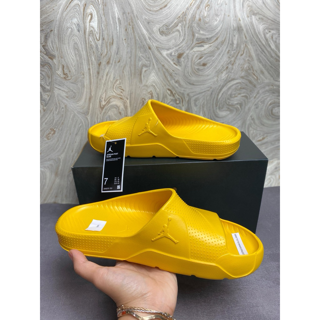 READY BUSA GOJEK JORDAN SANDAL ORIGINAL