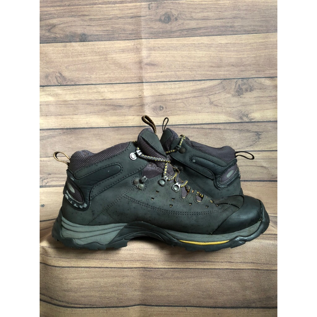 Sepatu/Outdoor/Treksta