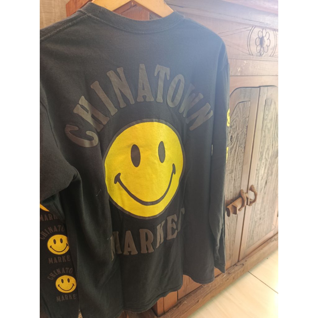 long sleeve chinatown market