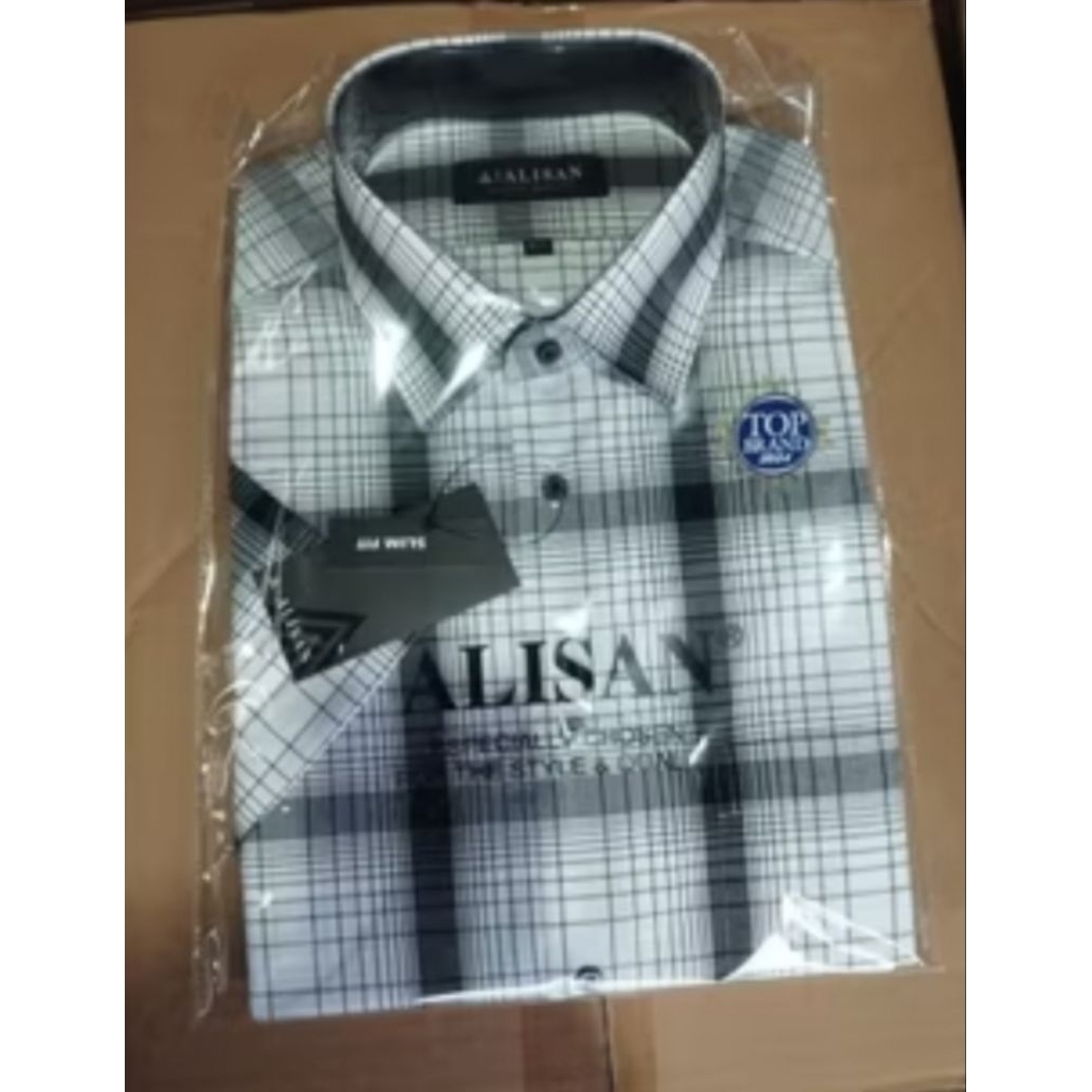 KEMEJA ALISAN MOTIF KOTAK LENGAN PENDEK